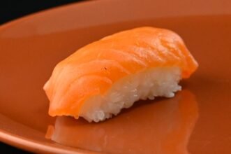 Nigiri Sake sushi